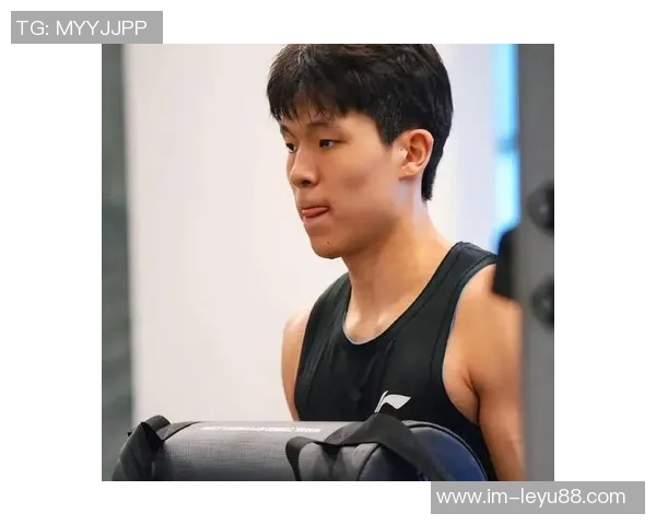 拓媒:杨瀚森虽具潜力却难在NBA展现真正实力 拓媒:杨瀚森虽具潜力却难在NBA展现真正实力