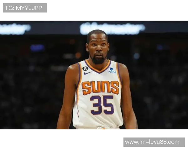 亚历山大制造杜兰特犯规象征新老球员交接的时代变迁